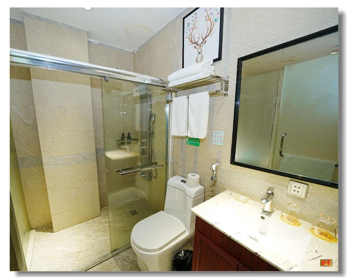 Pristine 1 Manila Exterior photo